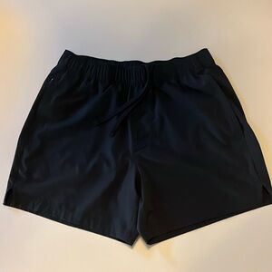 5” Hollister active short NWOT
